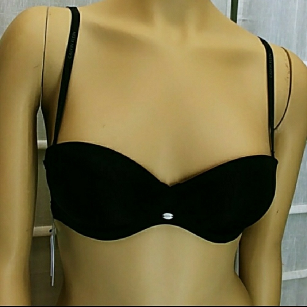 Calvin Klein Naked Glamour Strapless Push up bra